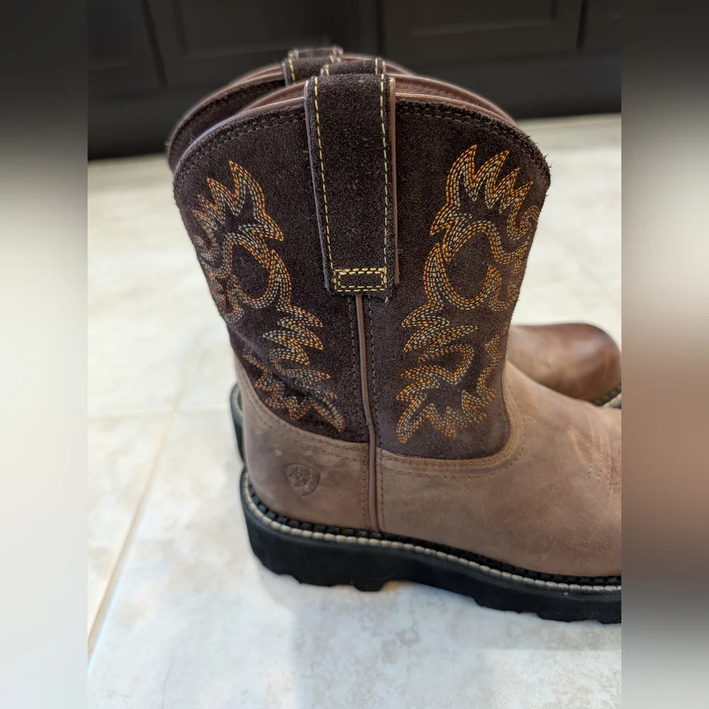 Ariat Brand - Embroidered Brown Leather Cowgirl / Cowboy Boots - Size Women's 6 - Picture 3 of 6